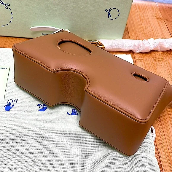 Off-White Burrow Bag - Picture 4 of 12